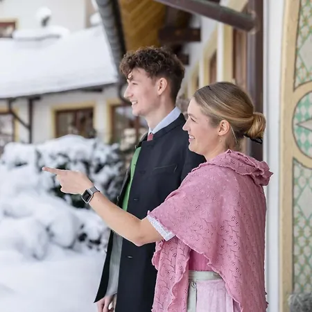 מלון Posthotel Hofherr 4*