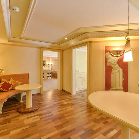 Hotell Posthotel Hofherr 4*