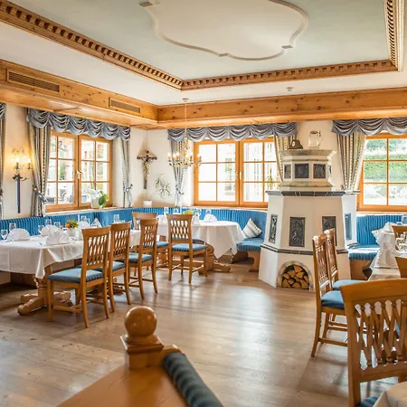 Hotel Posthotel Hofherr 4*