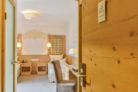 Posthotel Hofherr ホテル
