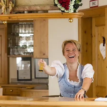 Posthotel Hofherr ホテル Konigsdorf