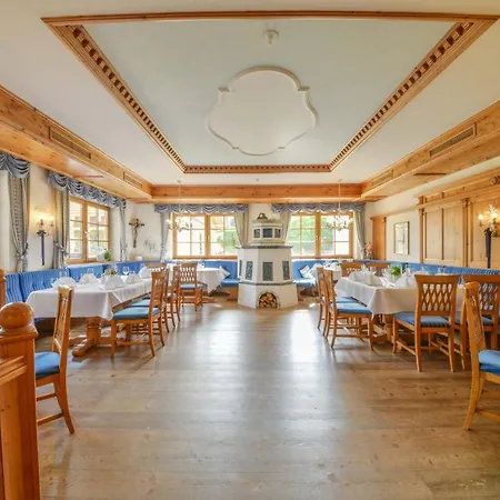 Posthotel Hofherr מלון