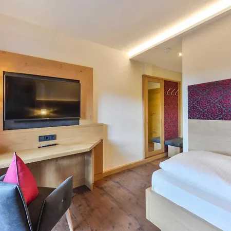 ホテル Posthotel Hofherr 4*