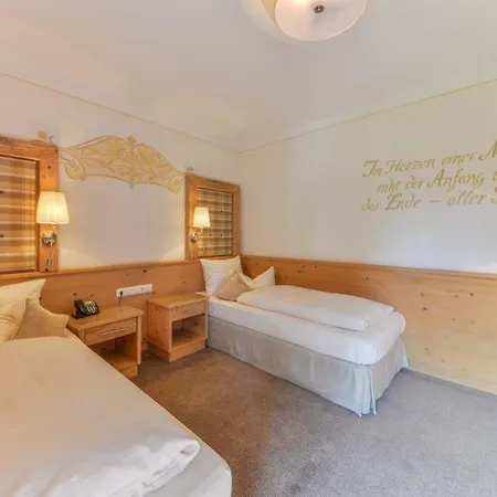 Posthotel Hofherr ホテル